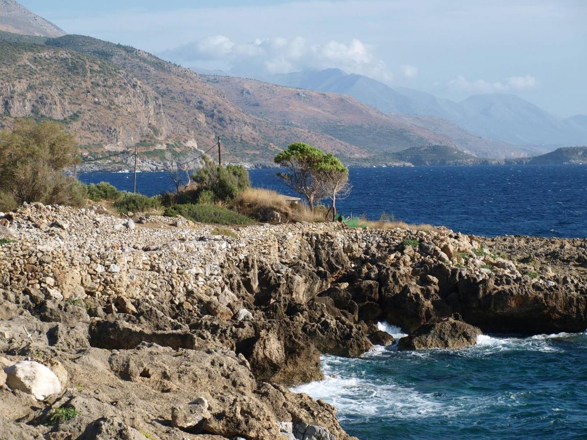 Faros Hotel Agios Nikolaos  Bagian luar foto