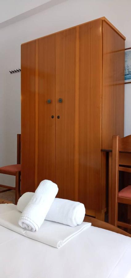 Faros Hotel Agios Nikolaos  Bagian luar foto
